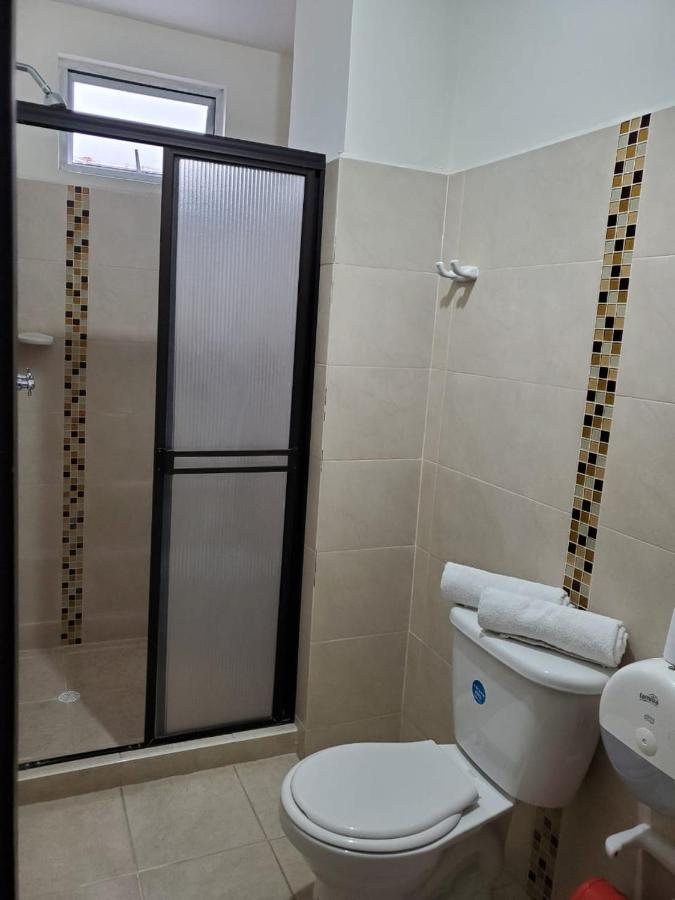 Hotel Cataluna Pereira Extérieur photo